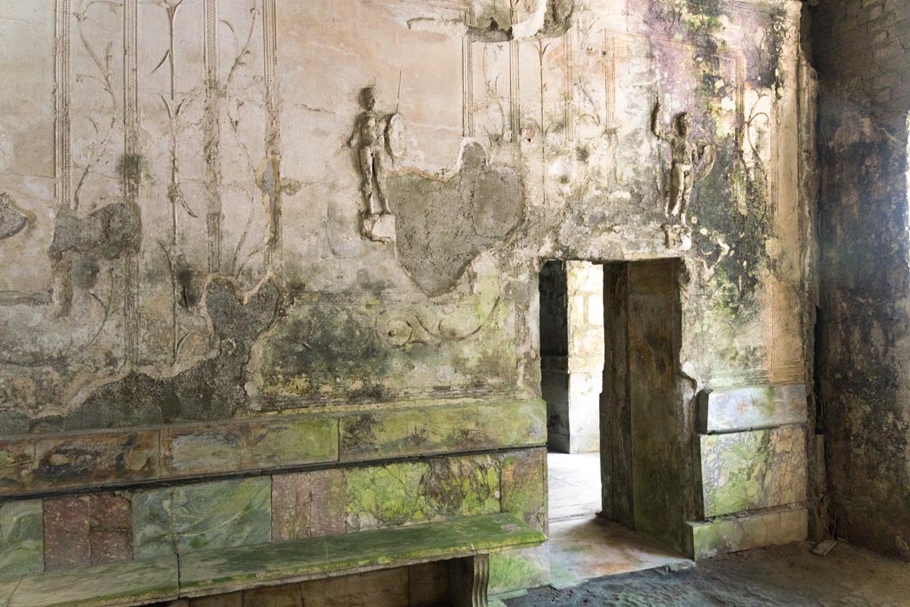 Herculaneum Suburban Baths. October 2023.
Tepidarium, east wall and doorway to the second caldarium, on right. Photo courtesy of Johannes Eber.